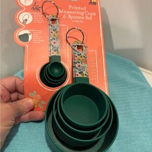 Green Printed Measuring Cups & Spoons Set